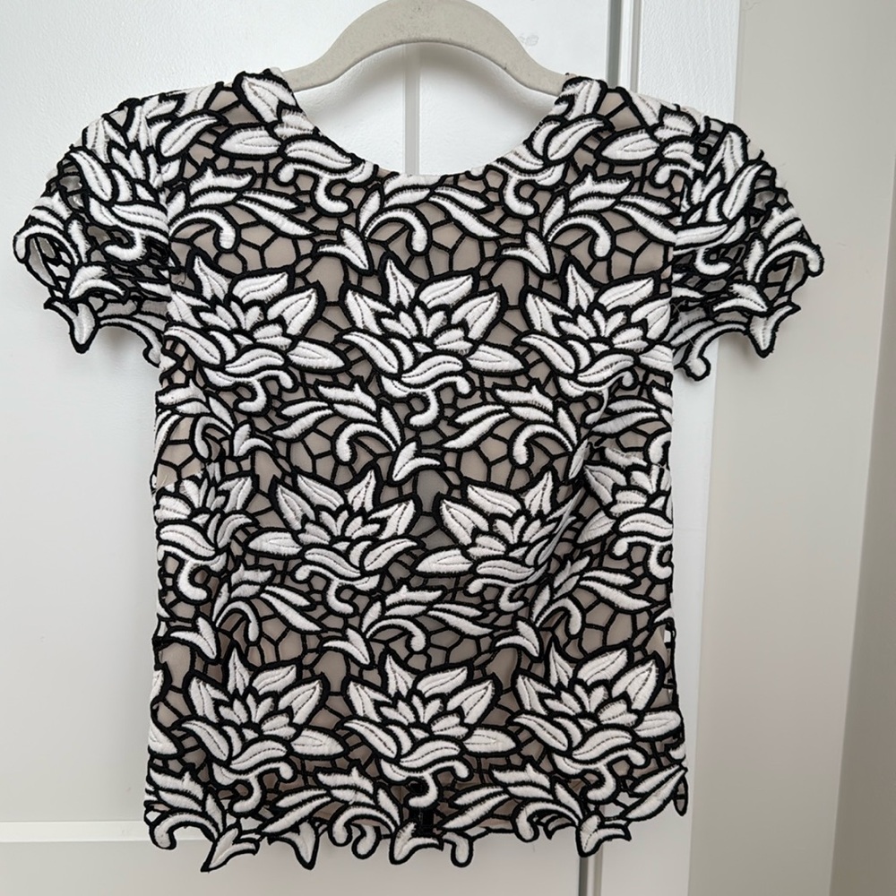 Alice + Olivia Lace Cap Sleeve Top